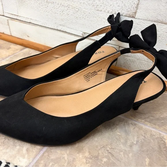 Torrid black velour velvet kitten heels bow back size 12 - Picture 2 of 6